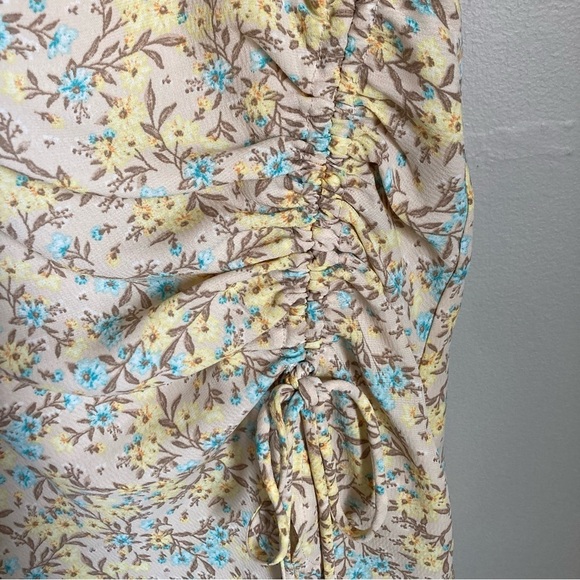 L. A. Hearts Floral Mini Skirt Size Small - Picture 3 of 4